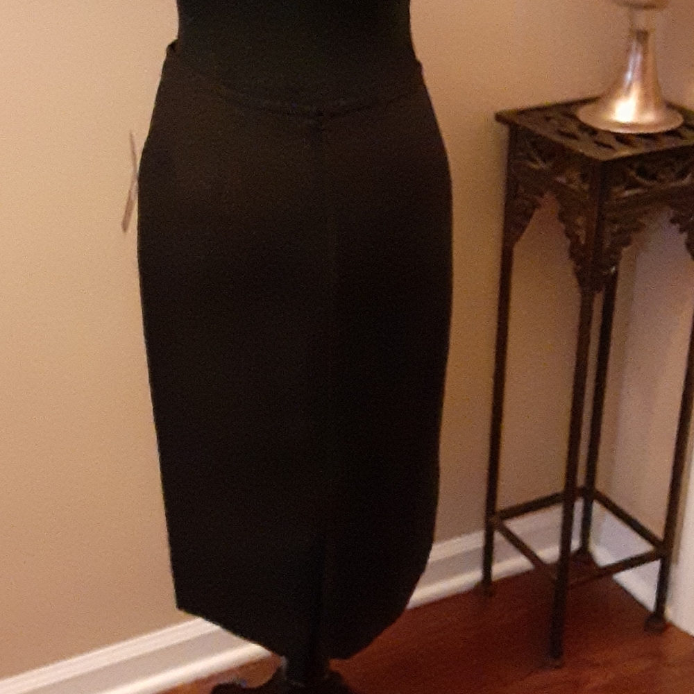 Le Suit Luxemburg Garden black textured fully lined pencil skirt size 8P New… - Picture 6 of 7